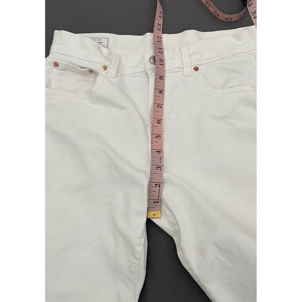 GAP Girlfriend Womens Size 6 Short Mid Rise White Raw Hem Jeans - Picture 14 of 14